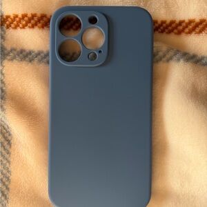 Blue silicone Phone 13 pro Case